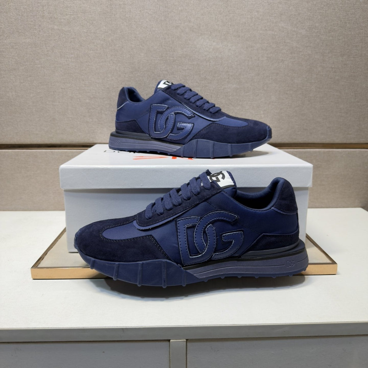 Dolce & Gabbana Navy Logo Low-Top Sneakers