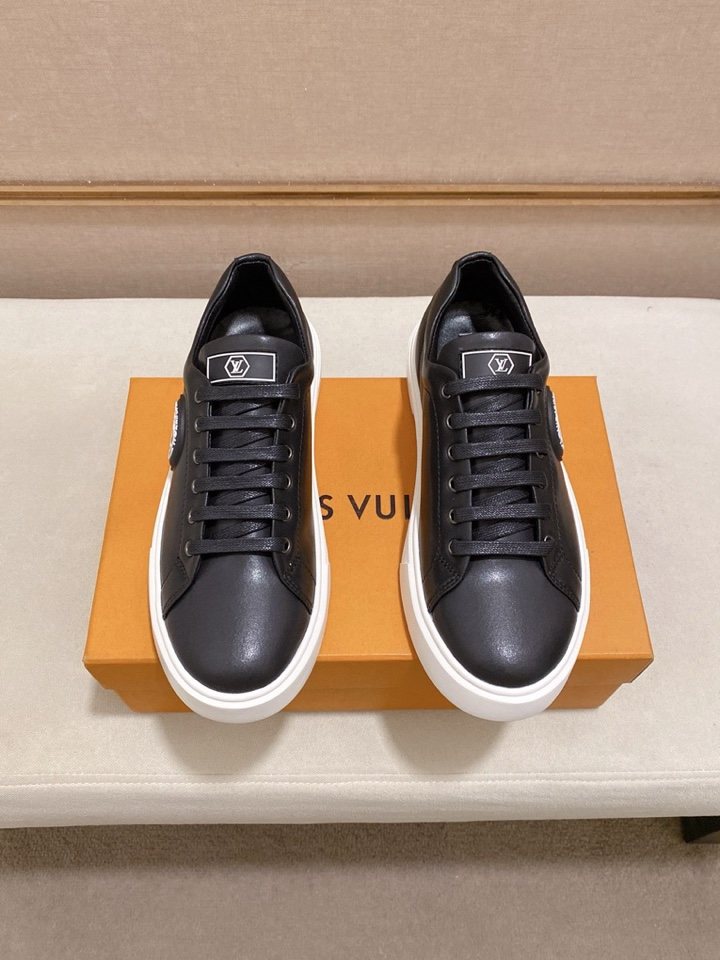 Louis Vuitton Emblem Low-Top Sneakers